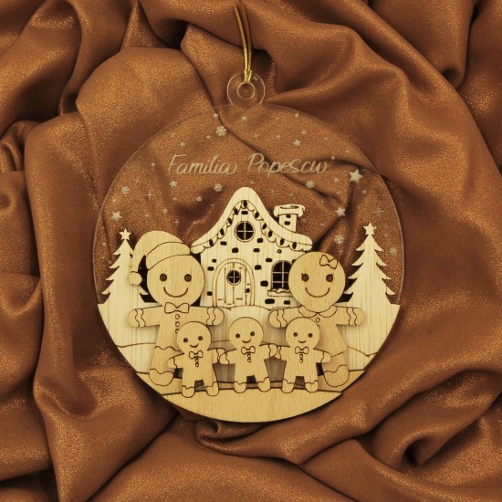 Ornament Brad Acril si Lemn - Familie de Turta Dulce - 5 membrii - Personalizat