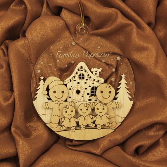 Ornament Brad Acril si Lemn - Familie de Turta Dulce - 5 membrii - Personalizat
