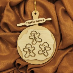 Ornament Brad Lemn - Familie Turta Dulce - 3 membrii - Personalizat