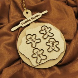 Ornament Brad Lemn - Familie Turta Dulce - 4 membrii - Personalizat