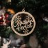 Glob Ornament Brad - Craciun Fericit cu Trei Fulgi